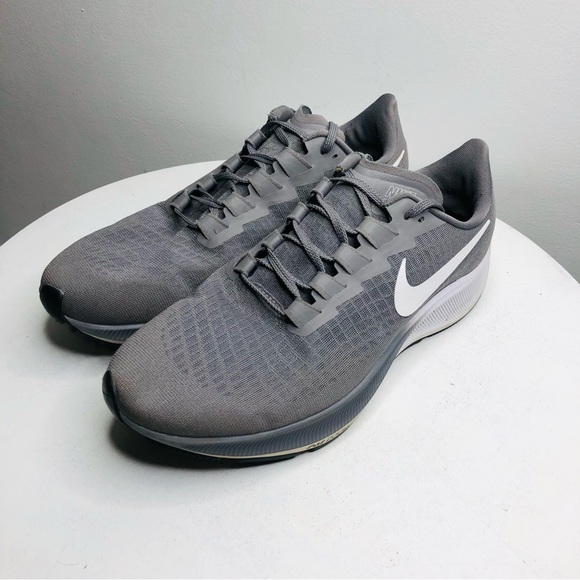 nike men's air max dynasty 2 running shoes